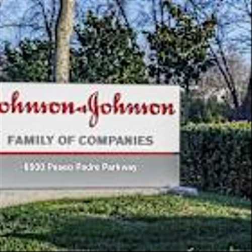 Dow Jones Health Care Giant J&J, Three Others In Or Near Buy Zones