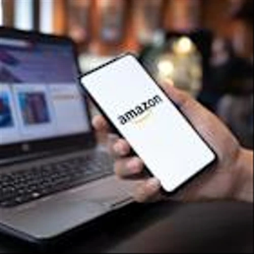 AI Pushes Black Friday E-Commerce Sales to a Record-High: 5 Picks