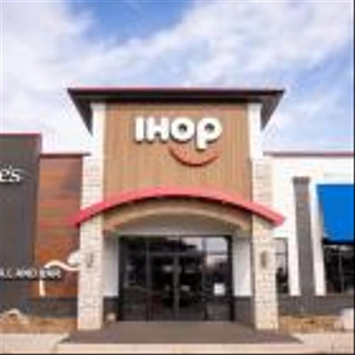 Dine Brands opens first US dual-branded Applebee’s/IHOP restaurant