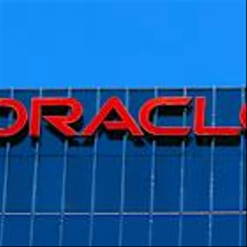 Oracle closes in the red, unable to make up earnings losses