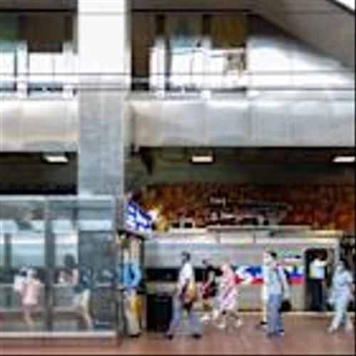 A $6 Billion Shortfall Has US Mass Transit Facing a Death Spiral