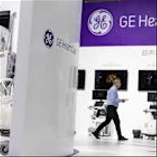 Microbot posts pivotal surgical robot data; GE Healthcare hires Patient Care Solutions leader