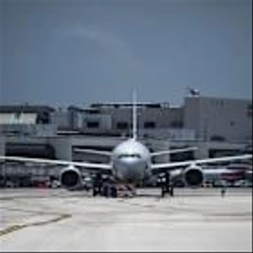 ‘China’s Expedia’ Faces an Antitrust Probe. The Stock Is Plummeting.