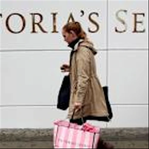 Victoria’s Secret Sales Rise But Guidance Falls Shy of Street Estimates