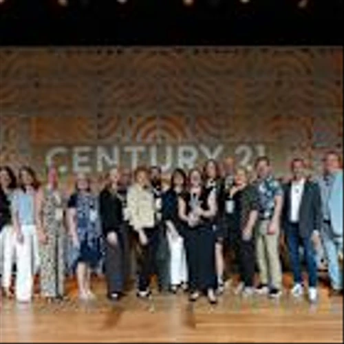 NORTH DAKOTA-BASED CENTURY 21 MORRISON REALTY RECEIVES THE CENTURY 21 BRAND'S TOP GLOBAL RECOGNITION: THE CENTURY 21 ART BARTLETT 2100 CUP AWARD
