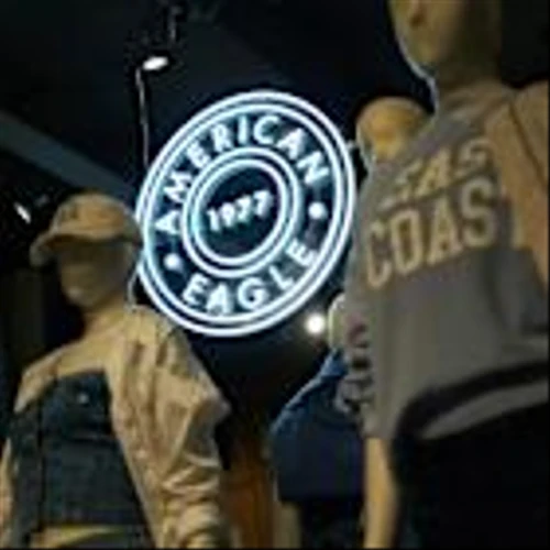 American Eagle Pulls 2025 Outlook After Weak First Quarter