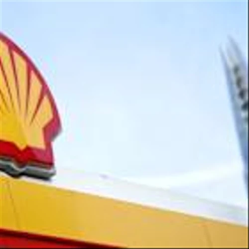 Shell Keeps $3.5 Billion Buyback Despite Slide in Earnings