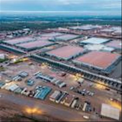 Big Tech’s Debt Binge Raises Risk in Race to Create an AI World