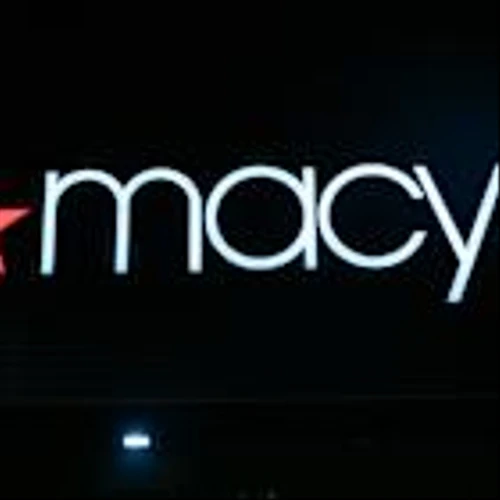 Macy's misses the mark on sales growth and warns on profits as its challenges grow with tariffs