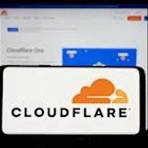 Cloudflare Stock Breaks 100-Day Moving Average Amid Widespread Internet Outage. Should You Buy the Dip?