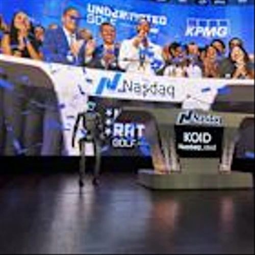Wall Street Pitches Sci-Fi ETFs for Robots, UFOs, Quantum Bets