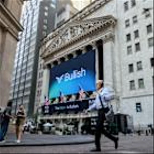 Peter Thiel-Backed Crypto Exchange Bullish Nearly Doubles in Trading Debut