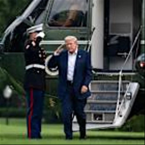 Trump Asks Bank CEOs to Pitch Fannie, Freddie Stock Offering