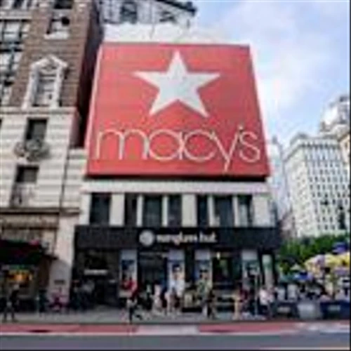 Macy's beats low earnings expectations as the retailer faces tariffs and cautious consumers