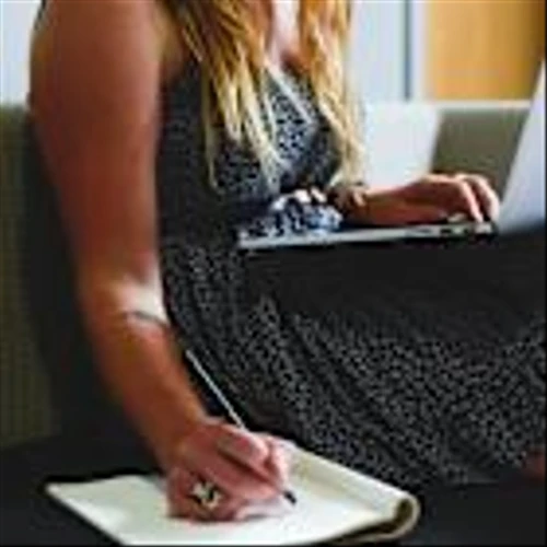 Intuit (INTU), Anthropic Partner to Launch AI Financial Agents