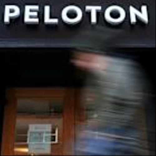 Peloton posts bigger-than-expected Q3 loss on slow demand