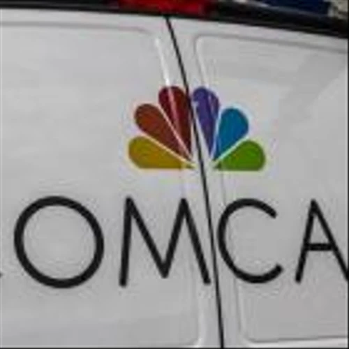 Comcast's Q1 Earnings Surpass Estimates, Revenues Decline Y/Y