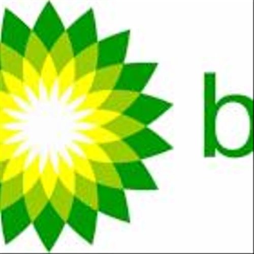 BP (NYSE:BP) Wins Buy Rating as Strategy Shifts Back to Oil and Gas Priorities