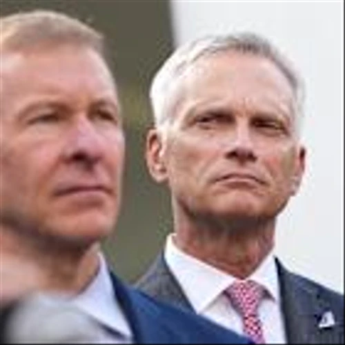 Unfriendly skies: Airline CEOs pressure Congress to pass funding bill as flight disruptions mount