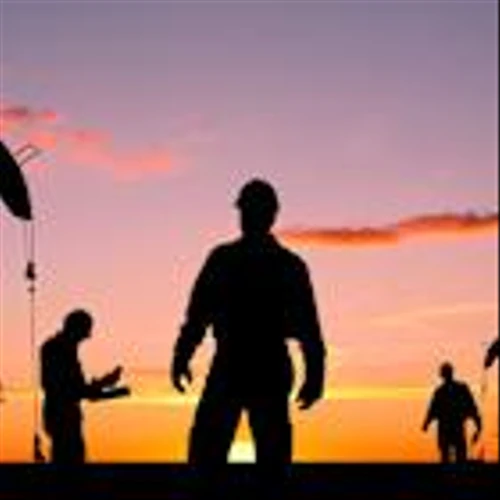 2 Energy Stocks to Consider Instead of Crude Oil