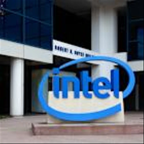 Jim Cramer Says “A Mismanaged Intel Needed President Trump”