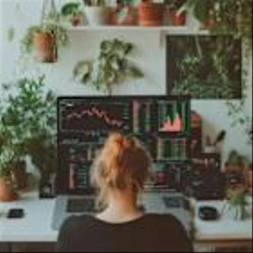 How Crypto Stocks React to Market Sell-Off: COIN, MSTR and Miners Stats