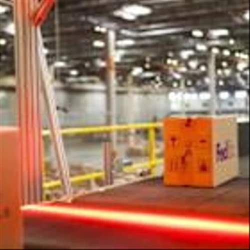 FedEx doubles down on premium e-commerce, delivery surcharges