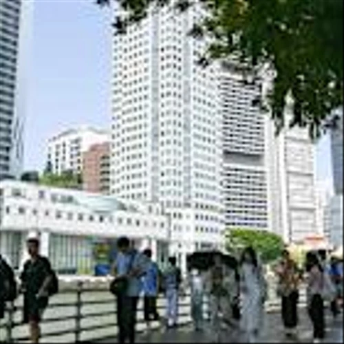 Singapore Is Dodging the Trade-War Bullet. Diversification Is How.