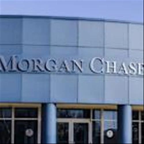Is JPMorgan Stock a Buy for 2026 as it Hits an All-Time High?