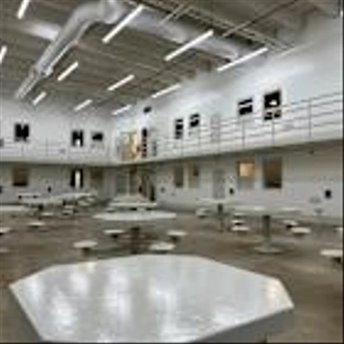 ICE is using no-bid contracts, boosting big firms, to get more detention beds