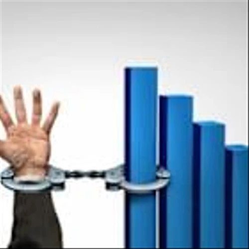 Does Landstar's Lower Valuation Indicate a Buying Opportunity?