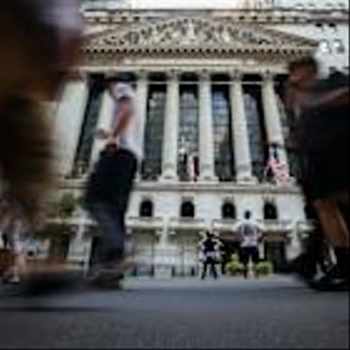 UBS Recommends Options Pair Trade to Ride S&P 500’s Grind Higher