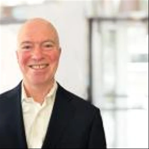 Brian Costello Joins Caleres as Chief Merchandising Officer for Famous Footwear