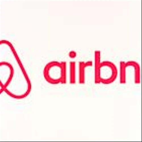 Bernstein Maintains Airbnb (ABNB) Buy Rating, Cites Growth and Cash Flow Strength
