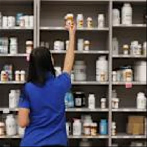 Trump Initiates Chips and Drug Probes Ahead of More Tariffs