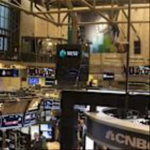 Stocks Retreat on Chipmaker Weakness and Renewed China Tensions