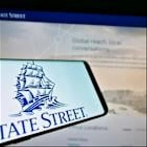 Is State Street Stock Outperforming the Dow?