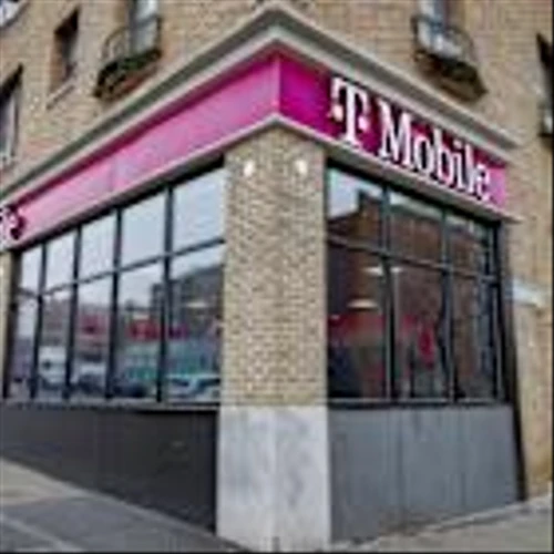 T-Mobile CEO pushes back on report he would leave the role early