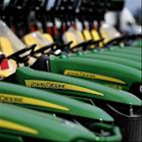 Deere’s Earnings Brought a Surprise. It Wasn’t the Usual Kind.