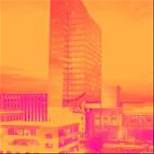 1 S&P 500 Stock with Impressive Fundamentals and 2 That Underwhelm