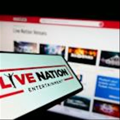 How Is Live Nation Entertainment’s Stock Performance Compared to Other Communication Services Stocks?