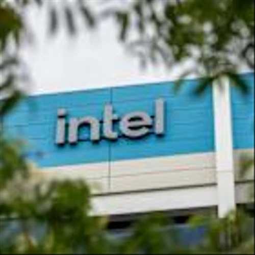 Intel in talks with Apple as it works on turnaround