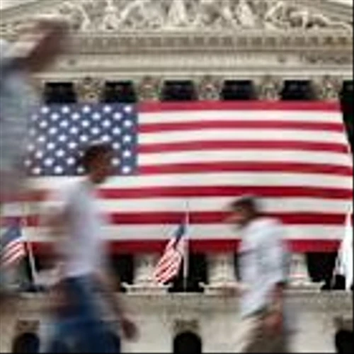 Investors Playing More Defense Even as Stocks Climb to New Highs