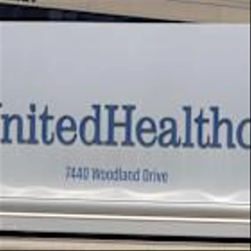 UnitedHealth gains, Fox announces secondary offering