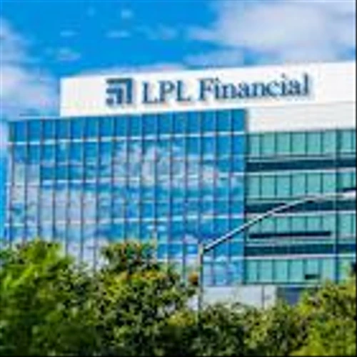 LPL Financial Is ‘On Track’ To Meet Commonwealth Retention Goals, Executive Says