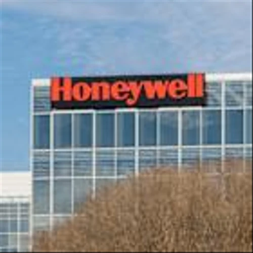Southwest Airlines To Equip Entire Boeing 737 Fleet With Honeywell's Runway Safety Technology