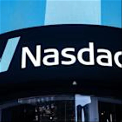 Analysts flag risks for Strategy at Nasdaq 100 index reshuffle