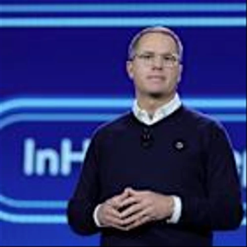 Walmart’s CEO Doug McMillon out-earns the average American’s salary in less than 20 hours—during a typical 30-minute commute, he’s already made $1,563