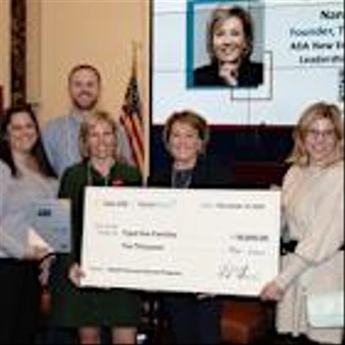 Nancy Gaudet, founder of Type One Families, receives Health Access Hero Award from Sun Life and DentaQuest