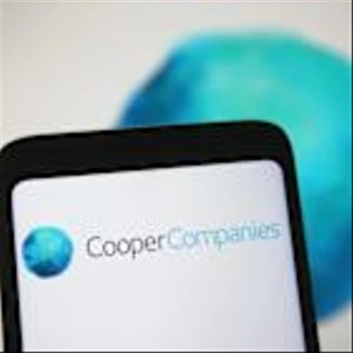 Cooper Stock Sinks as Contact Lens Maker Cuts Full-Year Organic Growth Forecast
